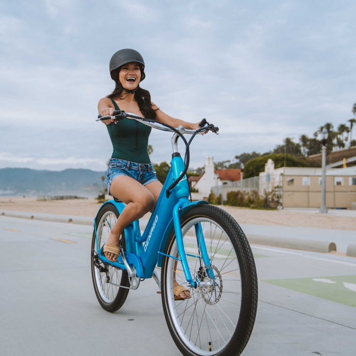 DENAGO-Commute Model 1 Step-Thru - E13-1